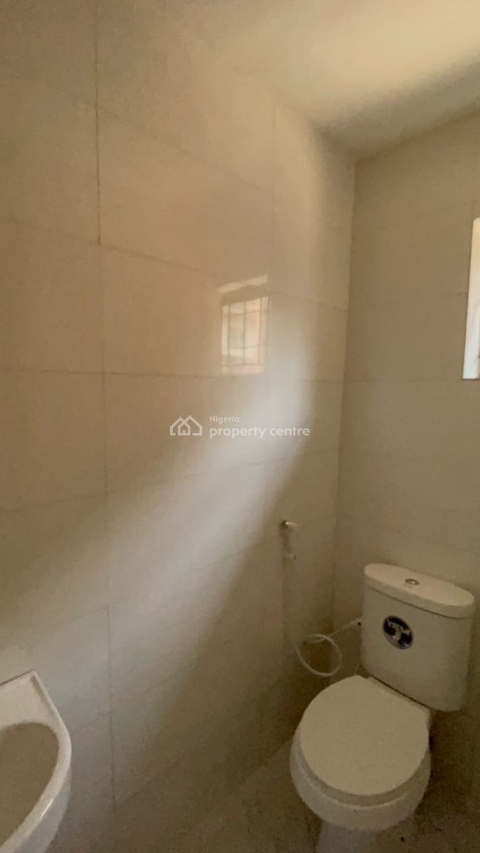 Room Self, Mafoluku, Oshodi, Lagos, Flat / Apartment for Rent