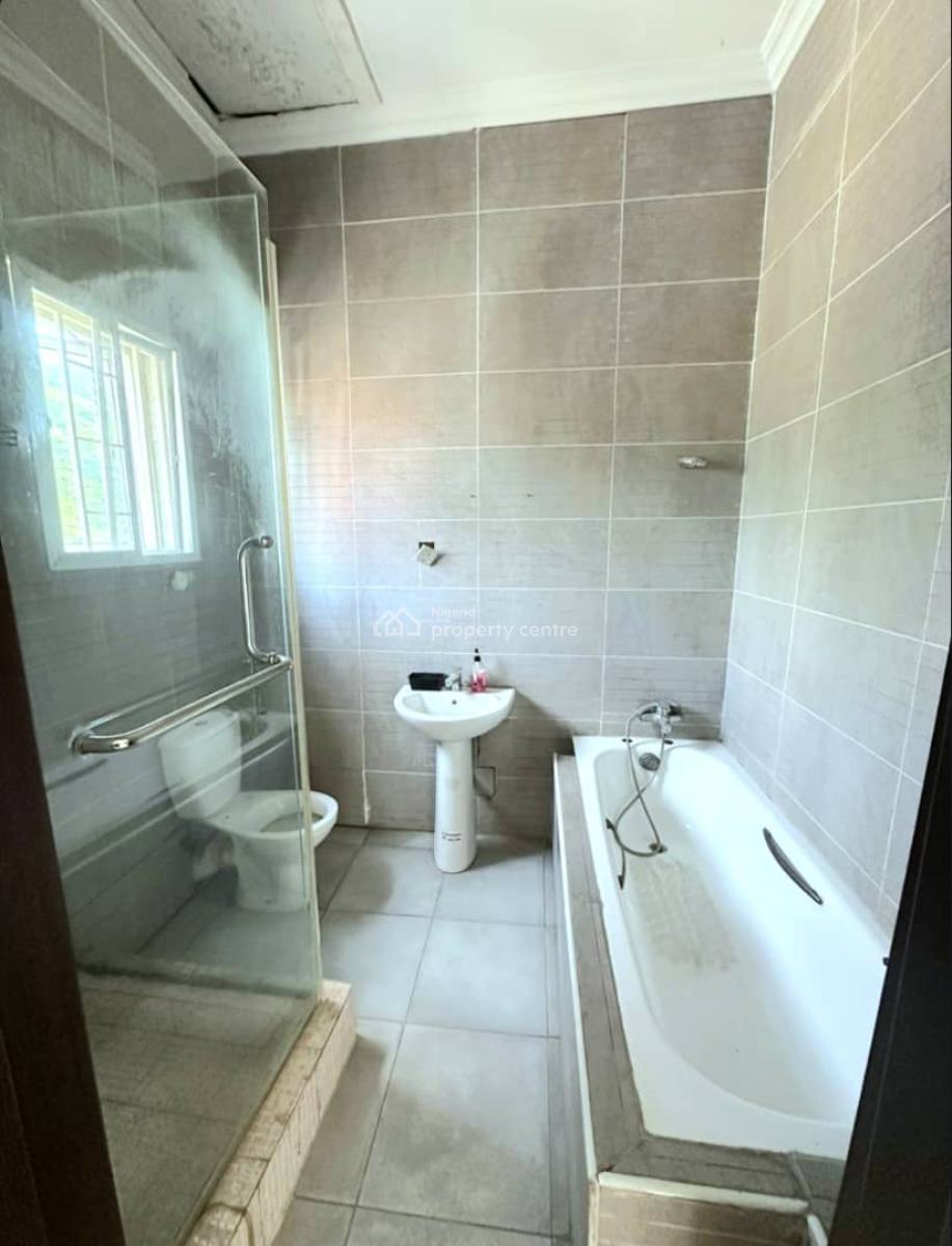5- Bedroom Semi Detached House, Lekki Phase 1, Lekki, Lagos, Semi-detached Duplex for Rent