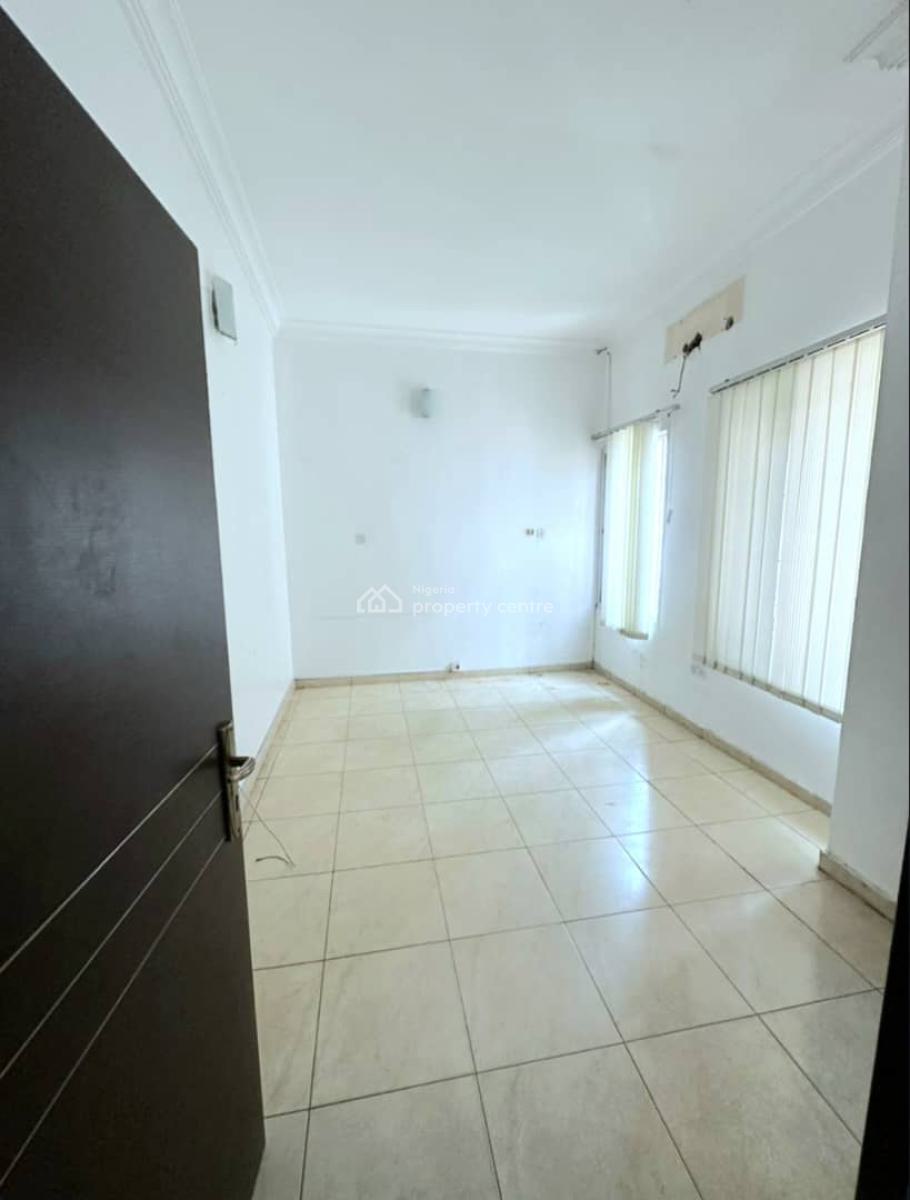 5- Bedroom Semi Detached House, Lekki Phase 1, Lekki, Lagos, Semi-detached Duplex for Rent