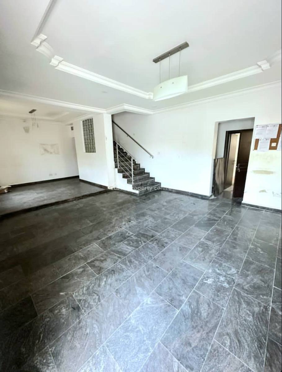 5- Bedroom Semi Detached House, Lekki Phase 1, Lekki, Lagos, Semi-detached Duplex for Rent
