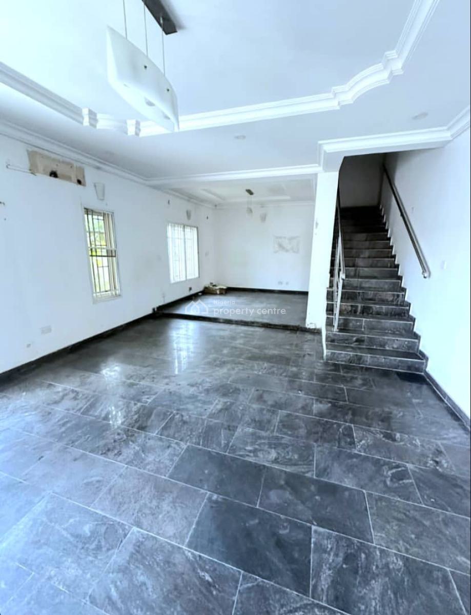 5- Bedroom Semi Detached House, Lekki Phase 1, Lekki, Lagos, Semi-detached Duplex for Rent
