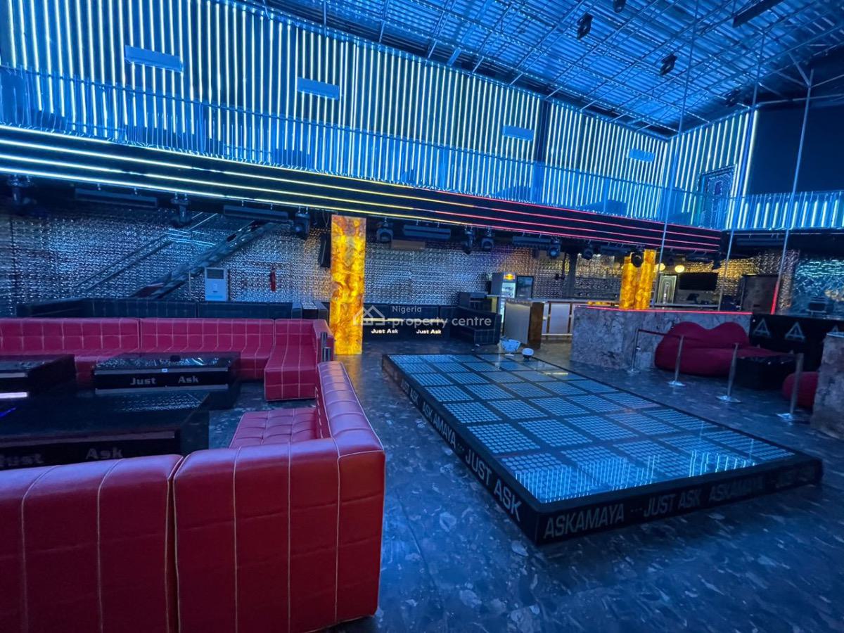 Massive Night Club Upstairs for Lease, Lekki, Lagos, Commercial Property for Rent
