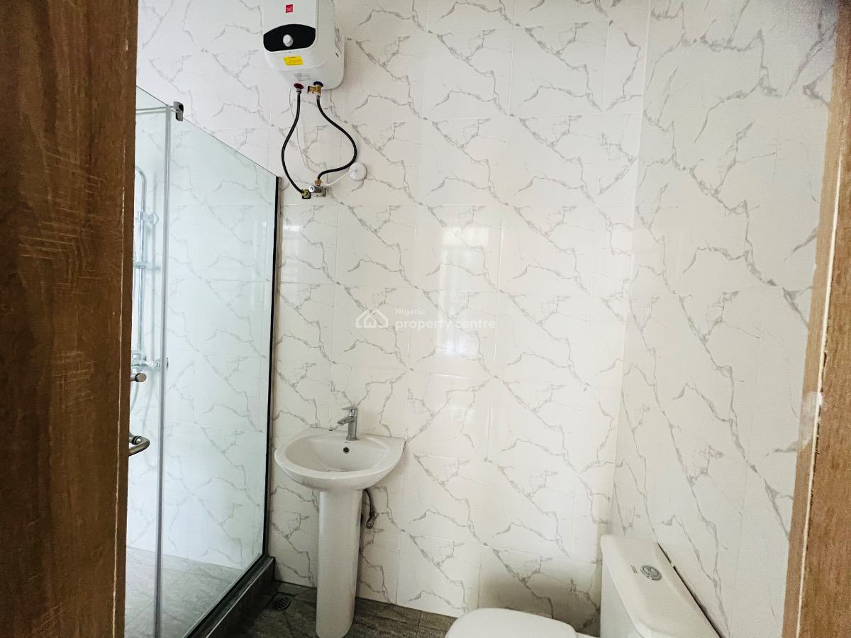 2bedroom Flat, Lekki Conservative, Lekki, Lagos, Flat / Apartment for Sale