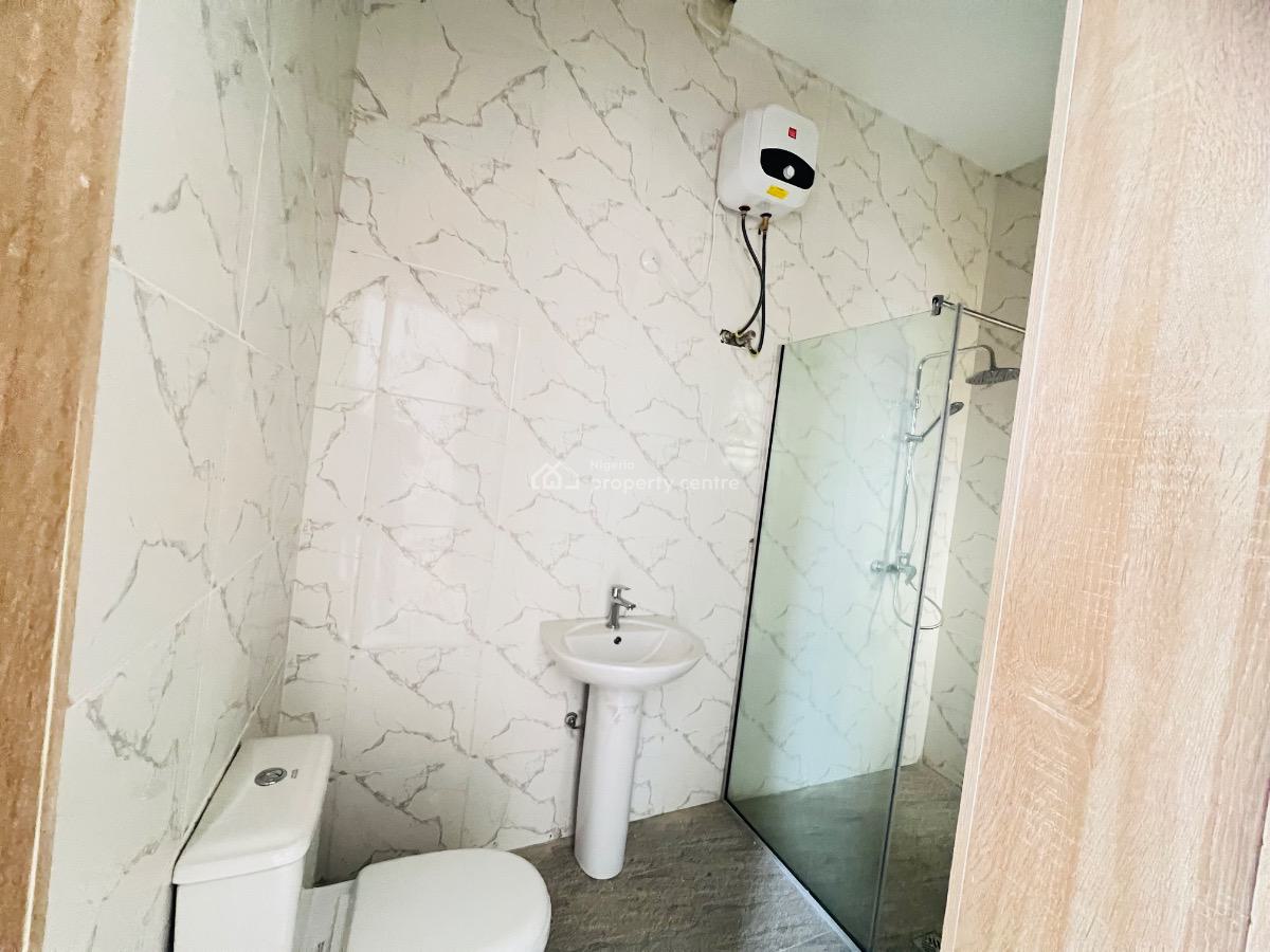 2bedroom Flat, Lekki Conservative, Lekki, Lagos, Flat / Apartment for Sale