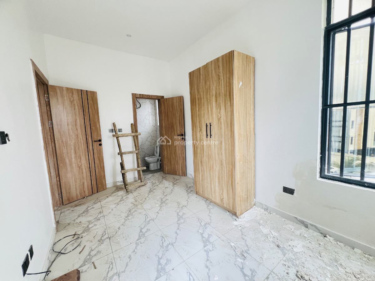 2bedroom Flat, Lekki Conservative, Lekki, Lagos, Flat / Apartment for Sale