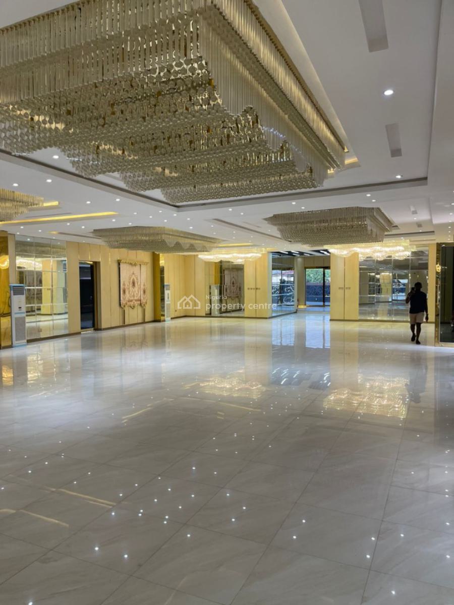 Massive Night Club & Event Center, Lekki, Lagos, Commercial Property for Sale