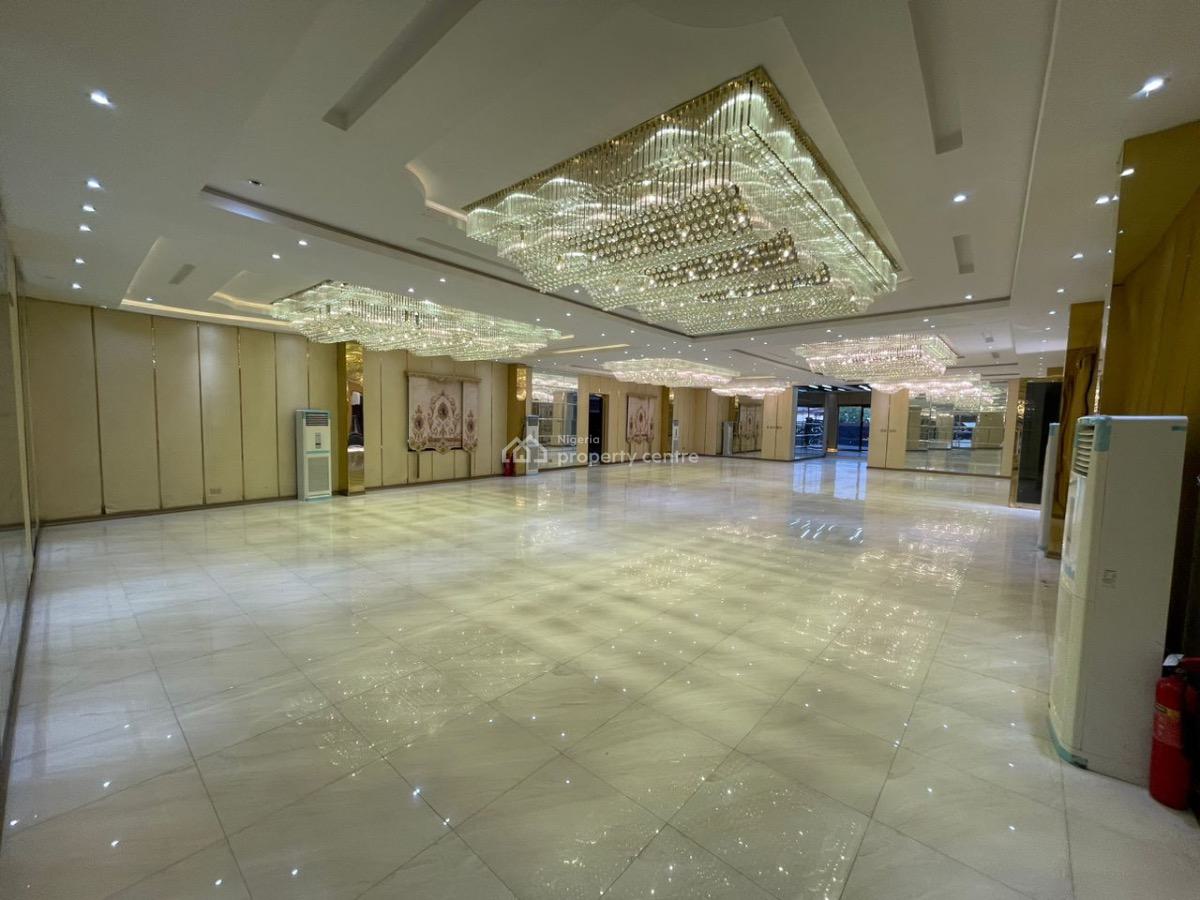 Massive Night Club & Event Center, Lekki, Lagos, Commercial Property for Sale