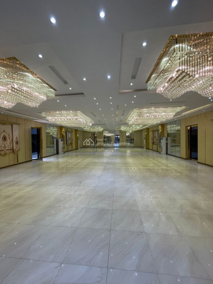 Massive Night Club & Event Center, Lekki, Lagos, Commercial Property for Sale