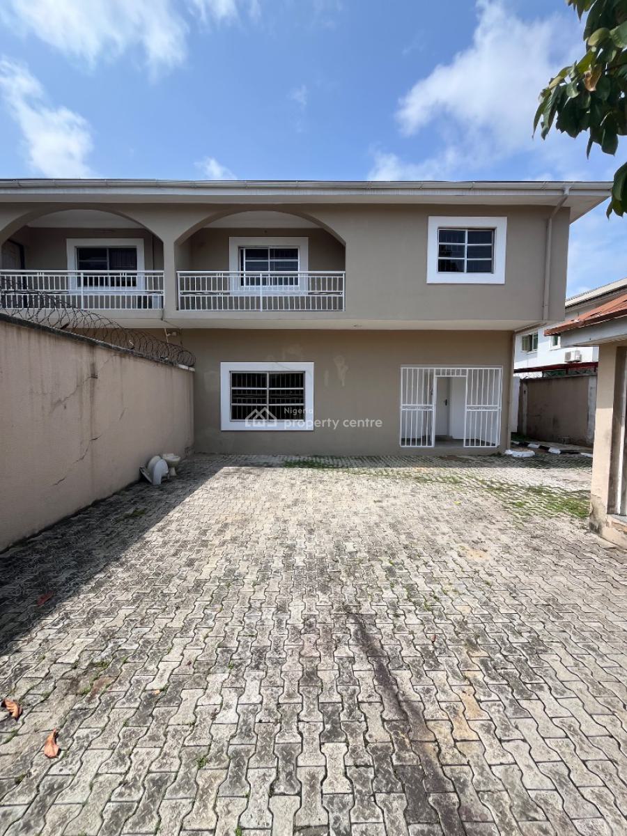 Standard and Spacious 4bed Semi Detached Duplex + 2 Rooms Bq in Lekki, Lekki Phase 1, Lekki, Lagos, Semi-detached Duplex for Rent