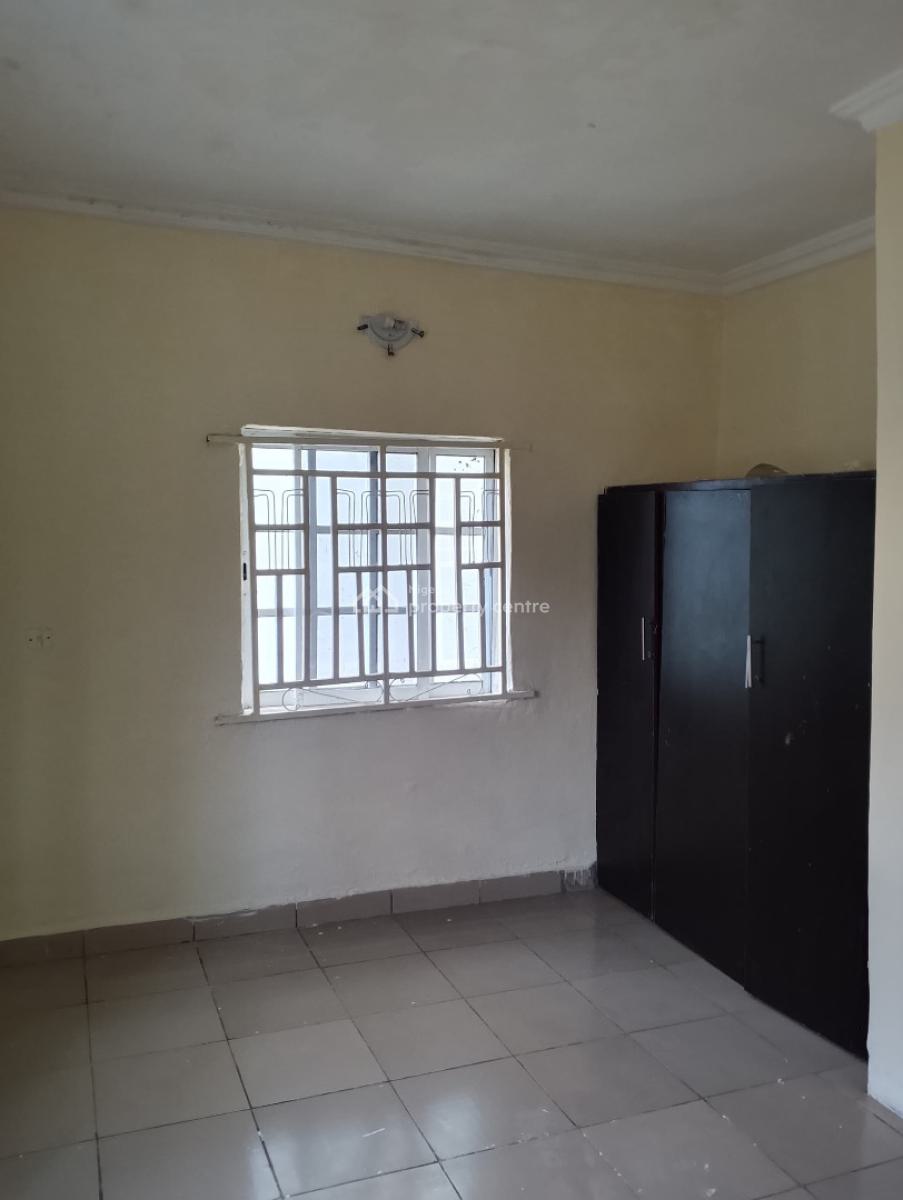 3 Bedroom Flat (ground Floor), in an Estate, Durumi, Abuja, Flat / Apartment for Rent