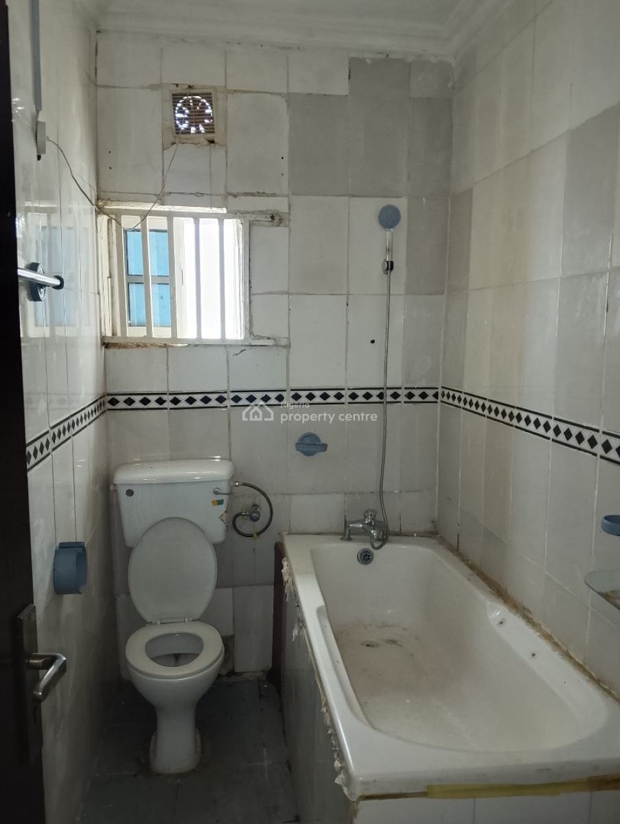3 Bedroom Flat (ground Floor), in an Estate, Durumi, Abuja, Flat / Apartment for Rent