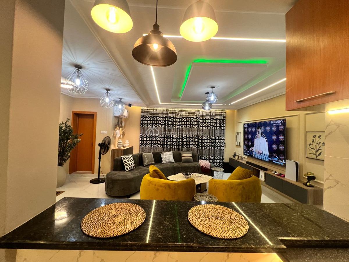 3-bedroom Cozy Apartment with Excellent Facilities, Block E Apartment 7, New Town Apartment, Olaleye New Town Estate, Iponri, Surulere, Lagos, Flat / Apartment Short Let