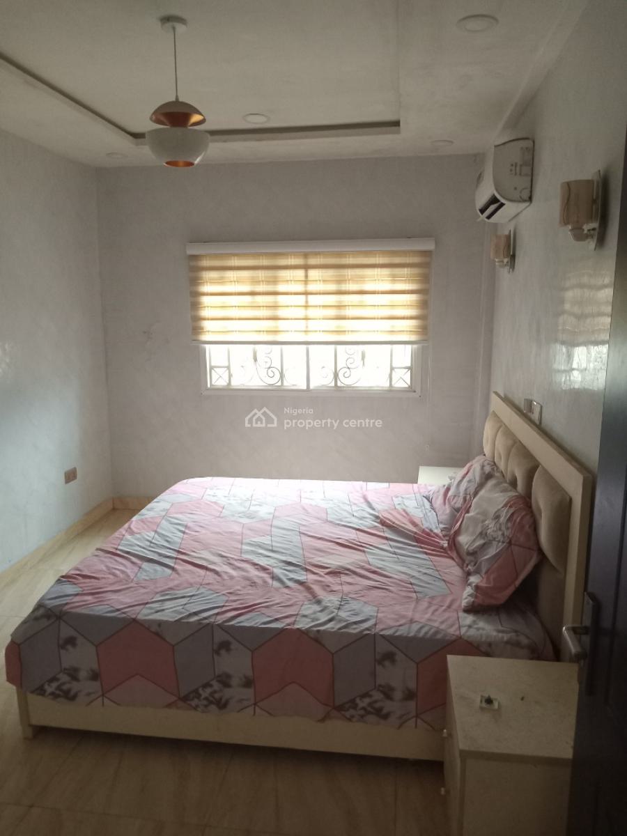 a Very Good Furnished & Serviced 2bedroom Flat + 1bq, Utako District ( Video of The Apartment Is Attached), Utako, Abuja, Flat / Apartment for Rent
