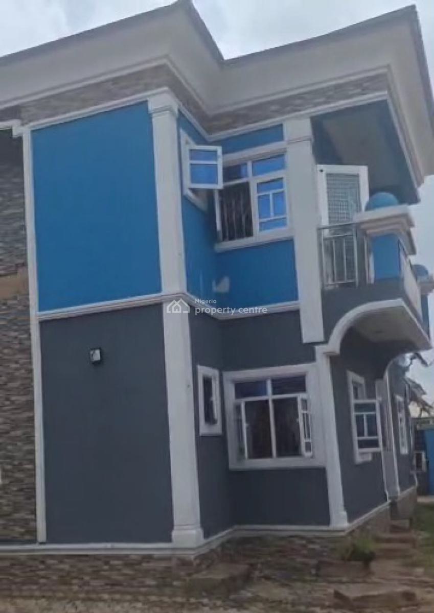 4flats of 3bedroom & 2flats of 2bedroom & 2flats of Room &parlour, Mtn Mast Ugbor Road, Gra Benin City., Benin, Oredo, Edo, Block of Flats for Sale