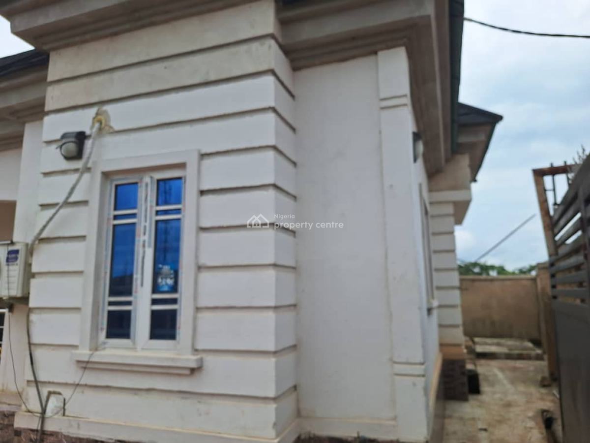 2flats of 2bedrooms & 2flats of Room & Parlour 50ft By 100ft Land, Amagba Road, Gra, Benin City, Benin, Oredo, Edo, Block of Flats for Sale