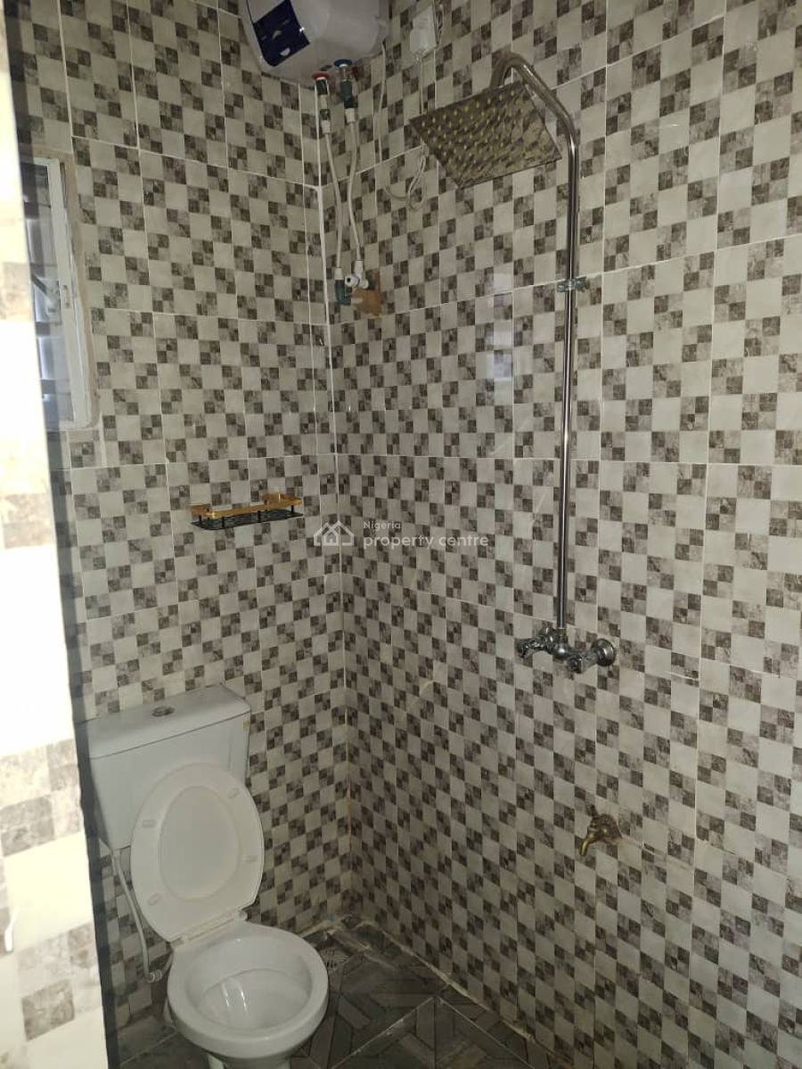 2flats of 2bedrooms & 2flats of Room & Parlour 50ft By 100ft Land, Amagba Road, Gra, Benin City, Benin, Oredo, Edo, Block of Flats for Sale