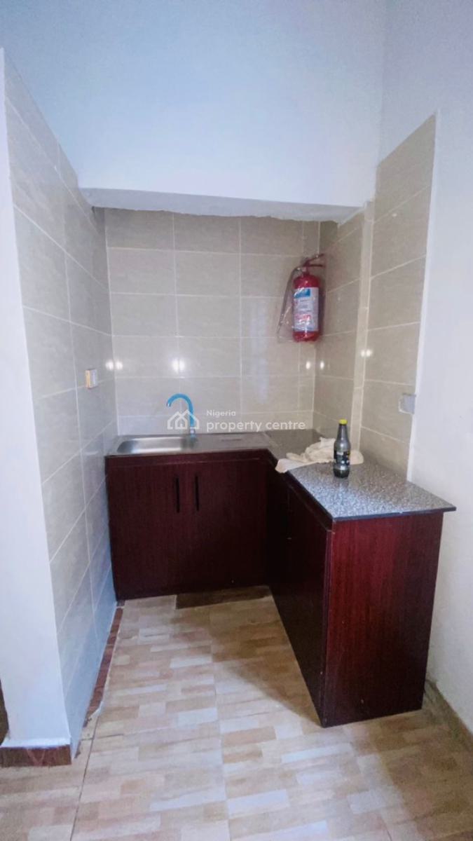a Spacious Room and Parlor, Along Lekki County Road Ikota, Lekki, Lagos, Mini Flat (room and Parlour) for Rent