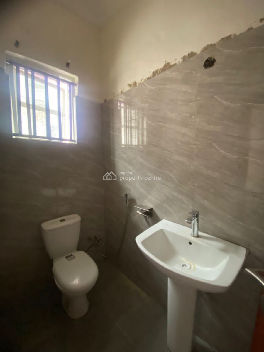 3 Bedroom Apartment with Bq, Lekki Phase 1, Lekki, Lagos, Flat / Apartment for Rent