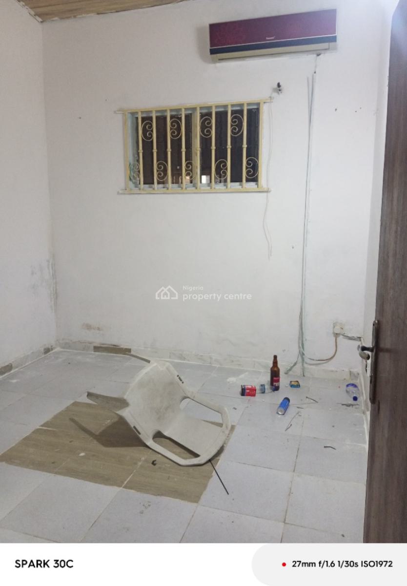 Shared Apartment, Abraham Adesanya Estate, Ajah, Lagos, Self Contain (single Rooms) for Rent