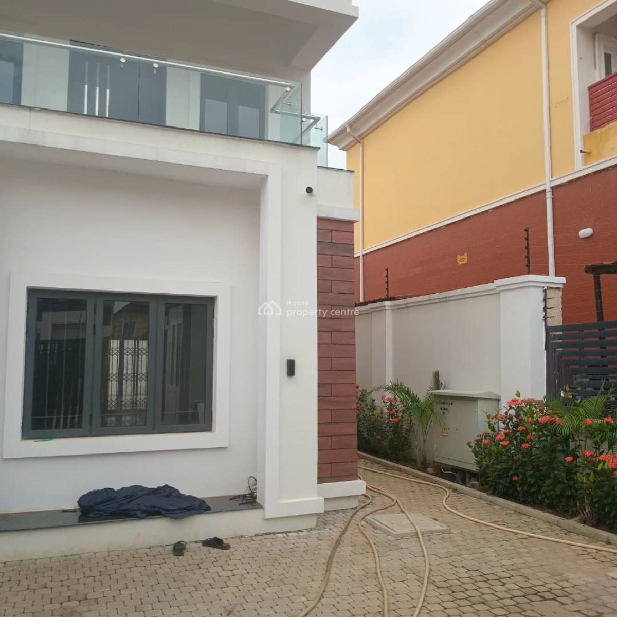 4 Bedroom Semi Detached Duplex Plus Bq, Guzape District, Abuja, Semi-detached Duplex for Sale