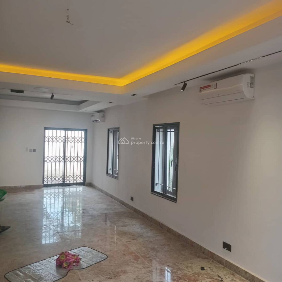 4 Bedroom Semi Detached Duplex Plus Bq, Guzape District, Abuja, Semi-detached Duplex for Sale