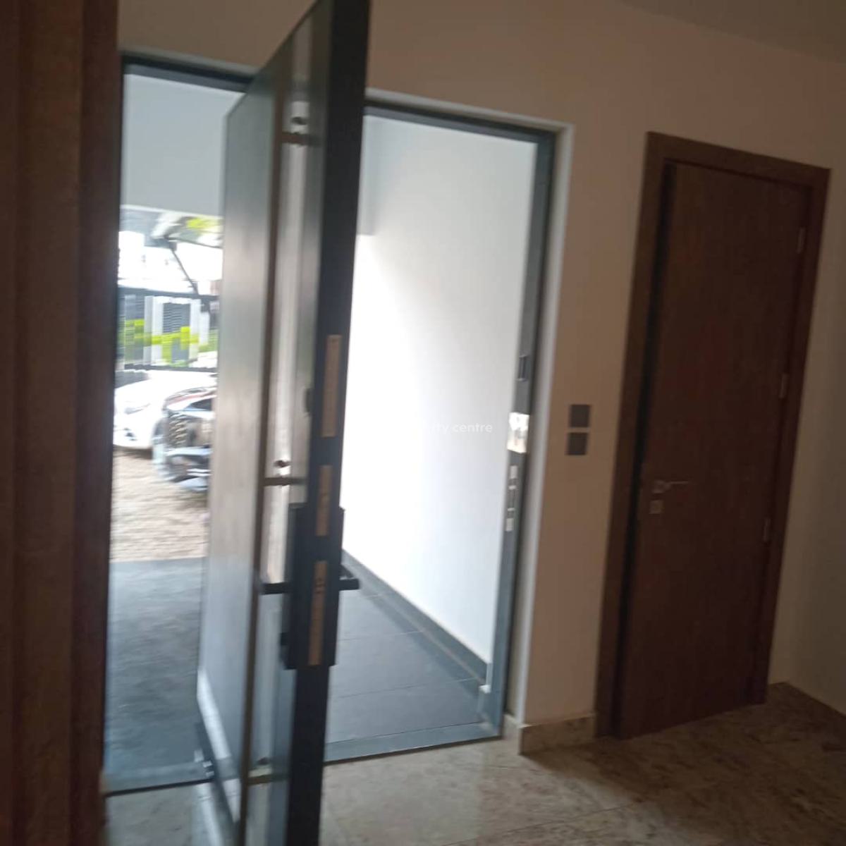4 Bedroom Semi Detached Duplex Plus Bq, Guzape District, Abuja, Semi-detached Duplex for Sale