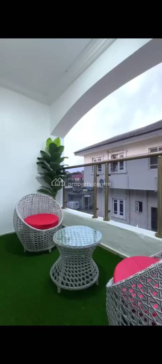 Book This Spacious 1 Bedroom Apartment, Lekki Phase 1, Lekki, Lagos, Flat / Apartment for Rent