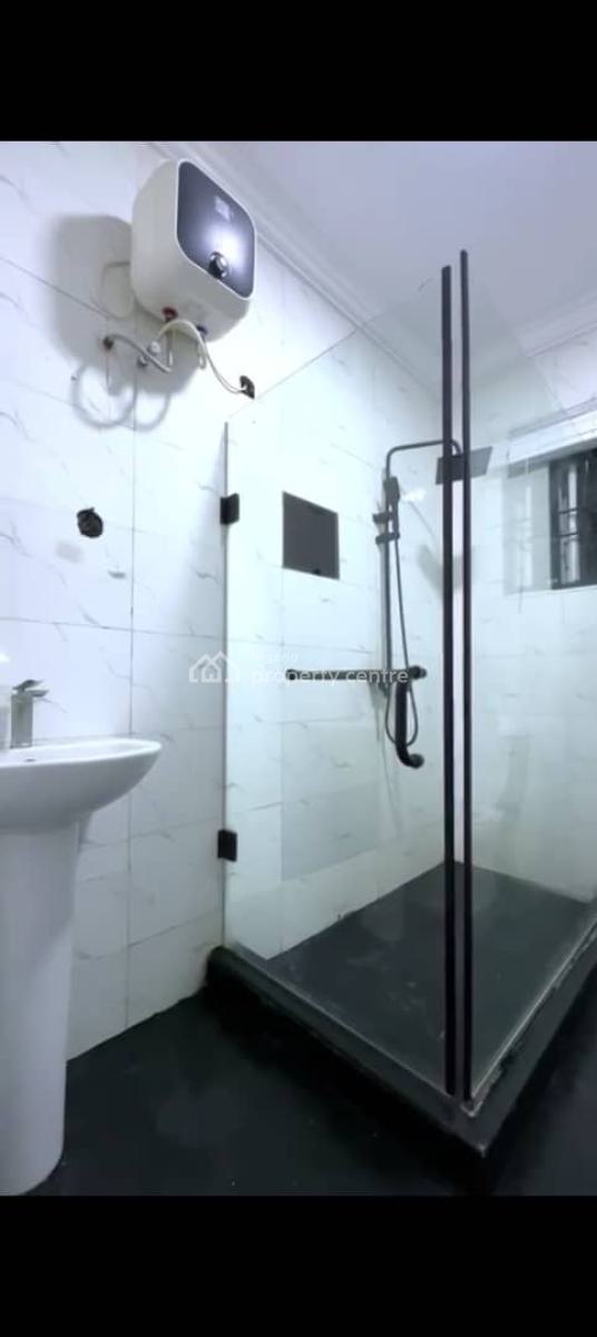 Book This Spacious 1 Bedroom Apartment, Lekki Phase 1, Lekki, Lagos, Flat / Apartment for Rent