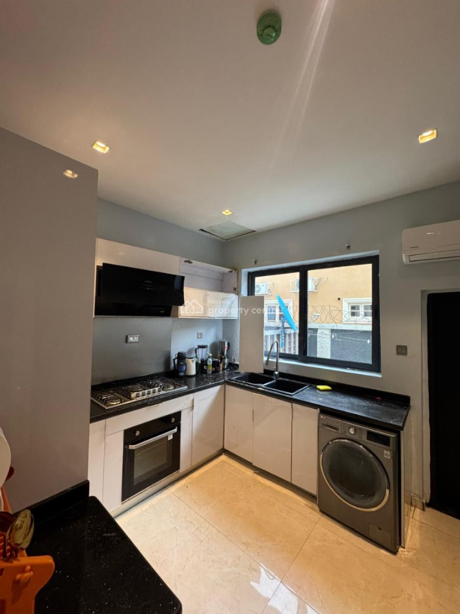 Spacious  3 Bedroom Terrace with Bq, Banana Island, Ikoyi, Lagos, Flat / Apartment for Rent