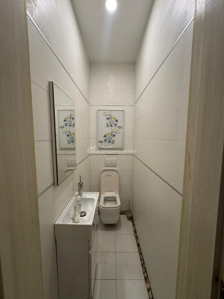 Spacious  3 Bedroom Terrace with Bq, Banana Island, Ikoyi, Lagos, Flat / Apartment for Rent