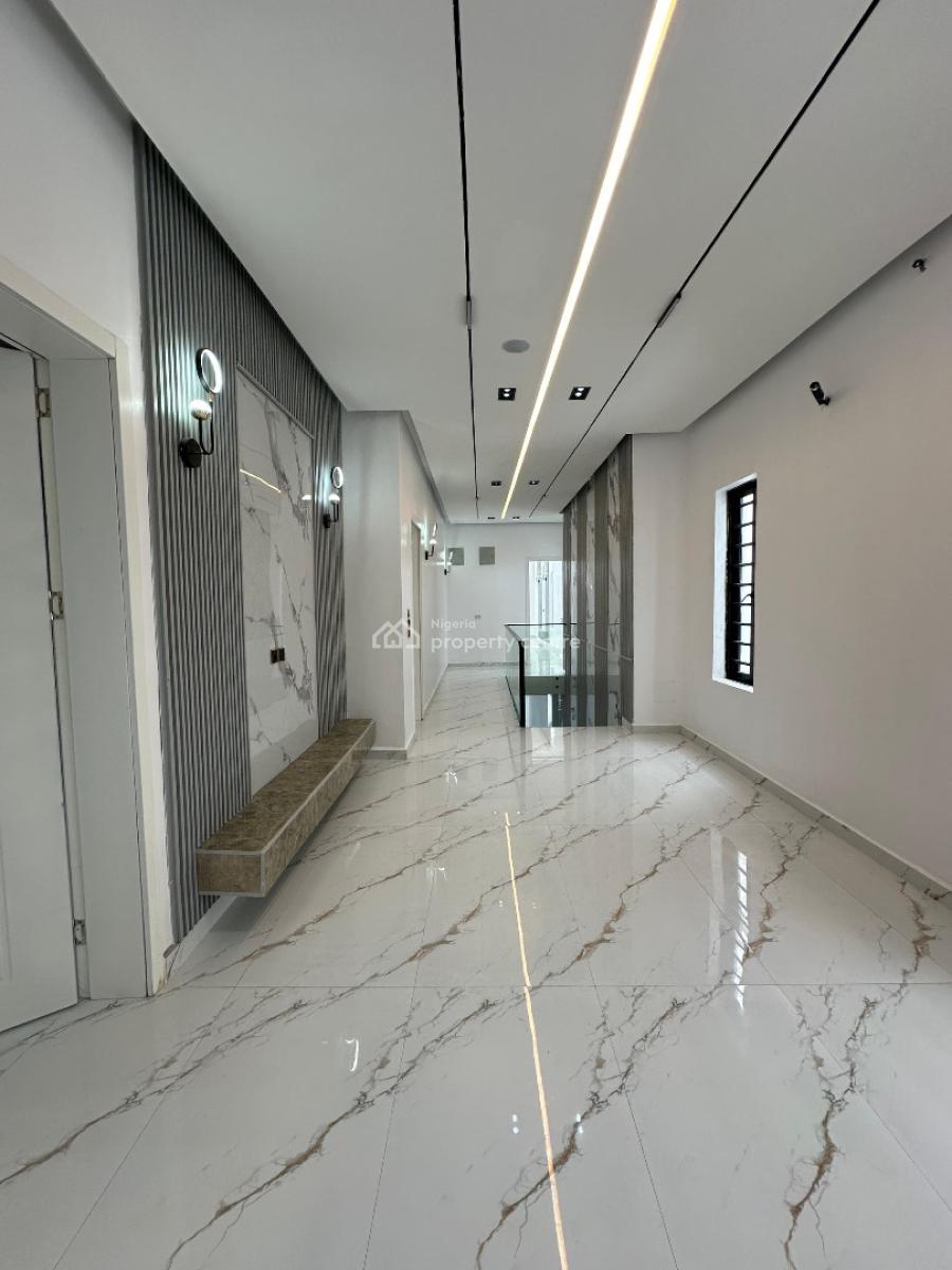 Contemporary Spacious 5 Bedroom Fully Detached Duplex with Bq, Lekki Lagos, Vgc, Lekki, Lagos, Detached Duplex for Sale