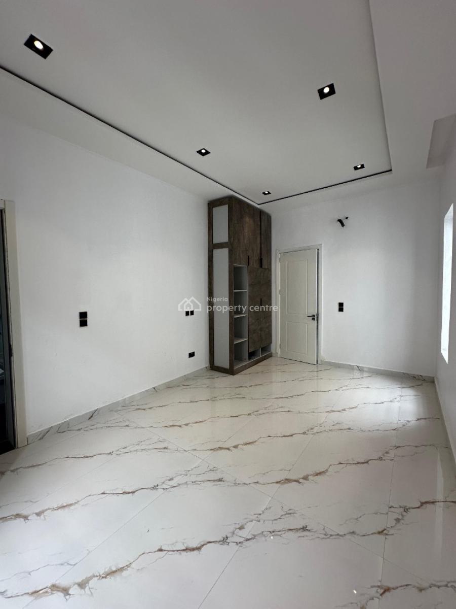 Contemporary Spacious 5 Bedroom Fully Detached Duplex with Bq, Lekki Lagos, Vgc, Lekki, Lagos, Detached Duplex for Sale