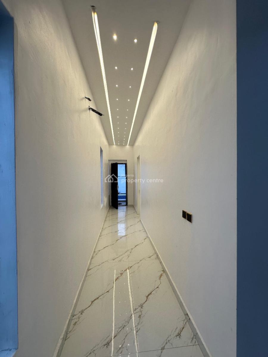 Contemporary Spacious 5 Bedroom Fully Detached Duplex with Bq, Lekki Lagos, Vgc, Lekki, Lagos, Detached Duplex for Sale