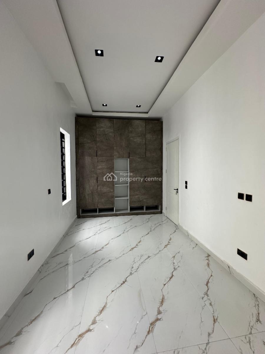 Contemporary Spacious 5 Bedroom Fully Detached Duplex with Bq, Lekki Lagos, Vgc, Lekki, Lagos, Detached Duplex for Sale