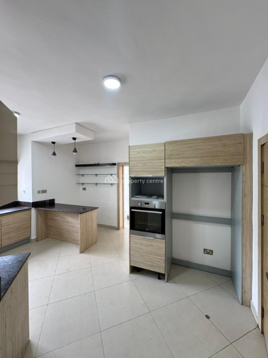 Spacious  3 Bedroom Apartment with Bq and Swimming Pool, Banana Island, Ikoyi, Lagos, Flat / Apartment for Rent