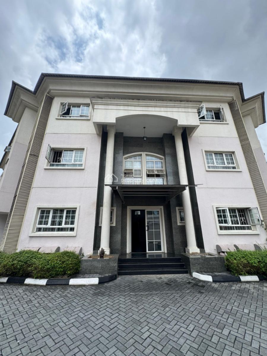 Spacious  3 Bedroom Apartment with Bq and Swimming Pool, Banana Island, Ikoyi, Lagos, Flat / Apartment for Rent