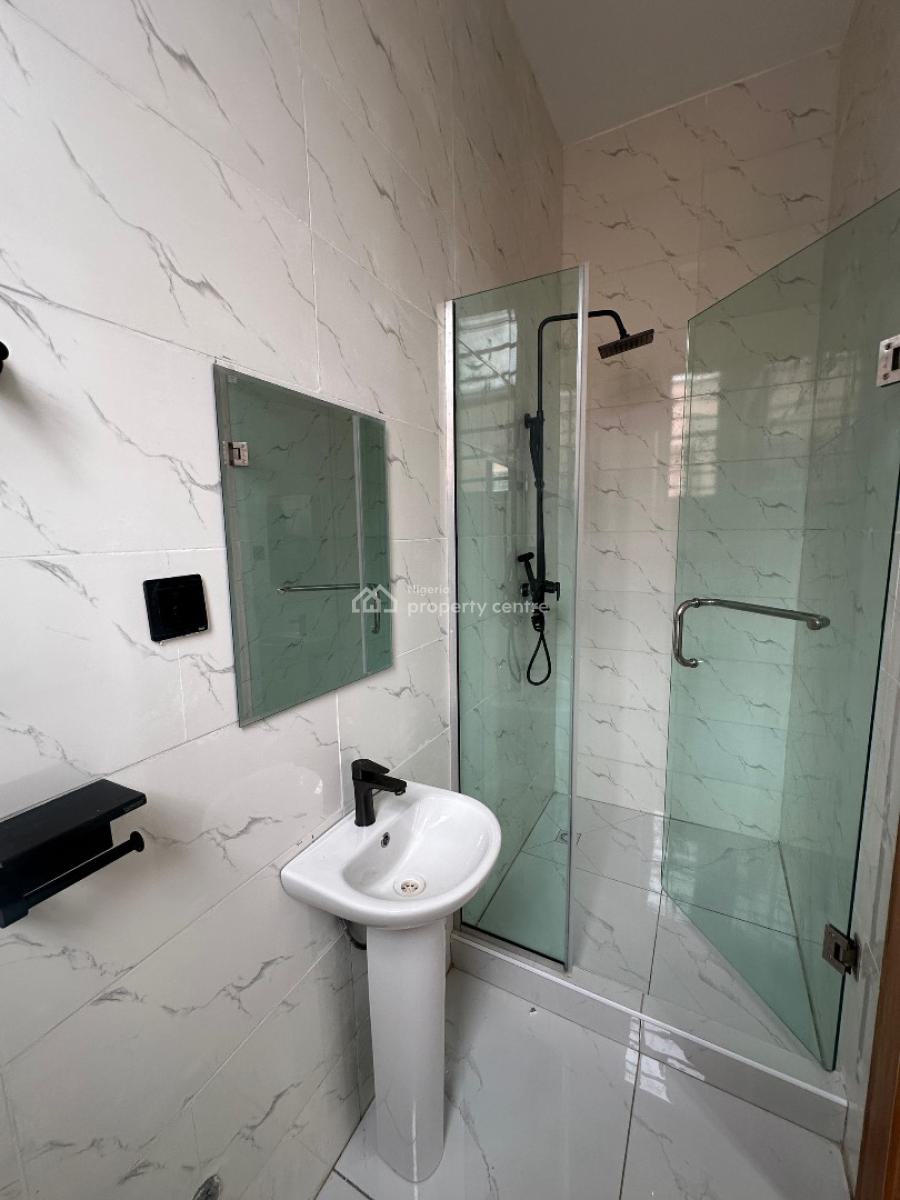 Spacious 5 Bedroom Fully Detached Duplex with Bq, Lekki Lagos, Vgc, Lekki, Lagos, Detached Duplex for Sale