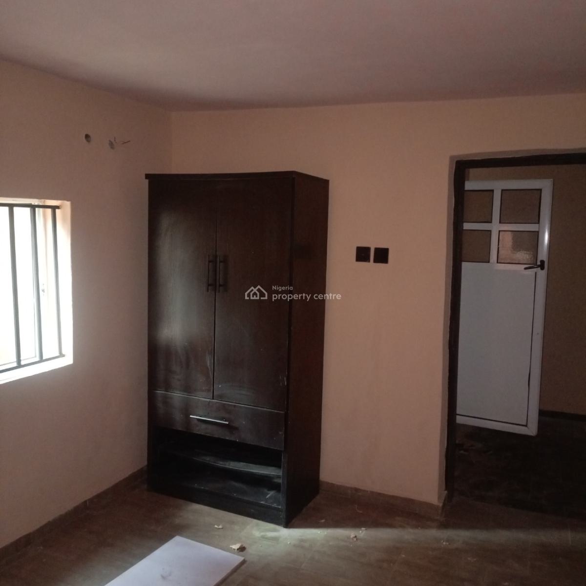 Newly Renovated 2 Bedroom Flat, Off Apapa Road, Ebute Metta West, Yaba, Lagos, Flat / Apartment for Rent
