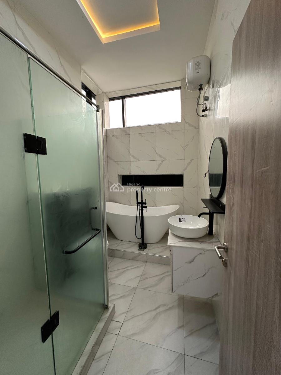 Luxury Spacious 4 Bedroom Fully Detached Duplex with Bq, Lekki Lagos, Vgc, Lekki, Lagos, Detached Duplex for Sale