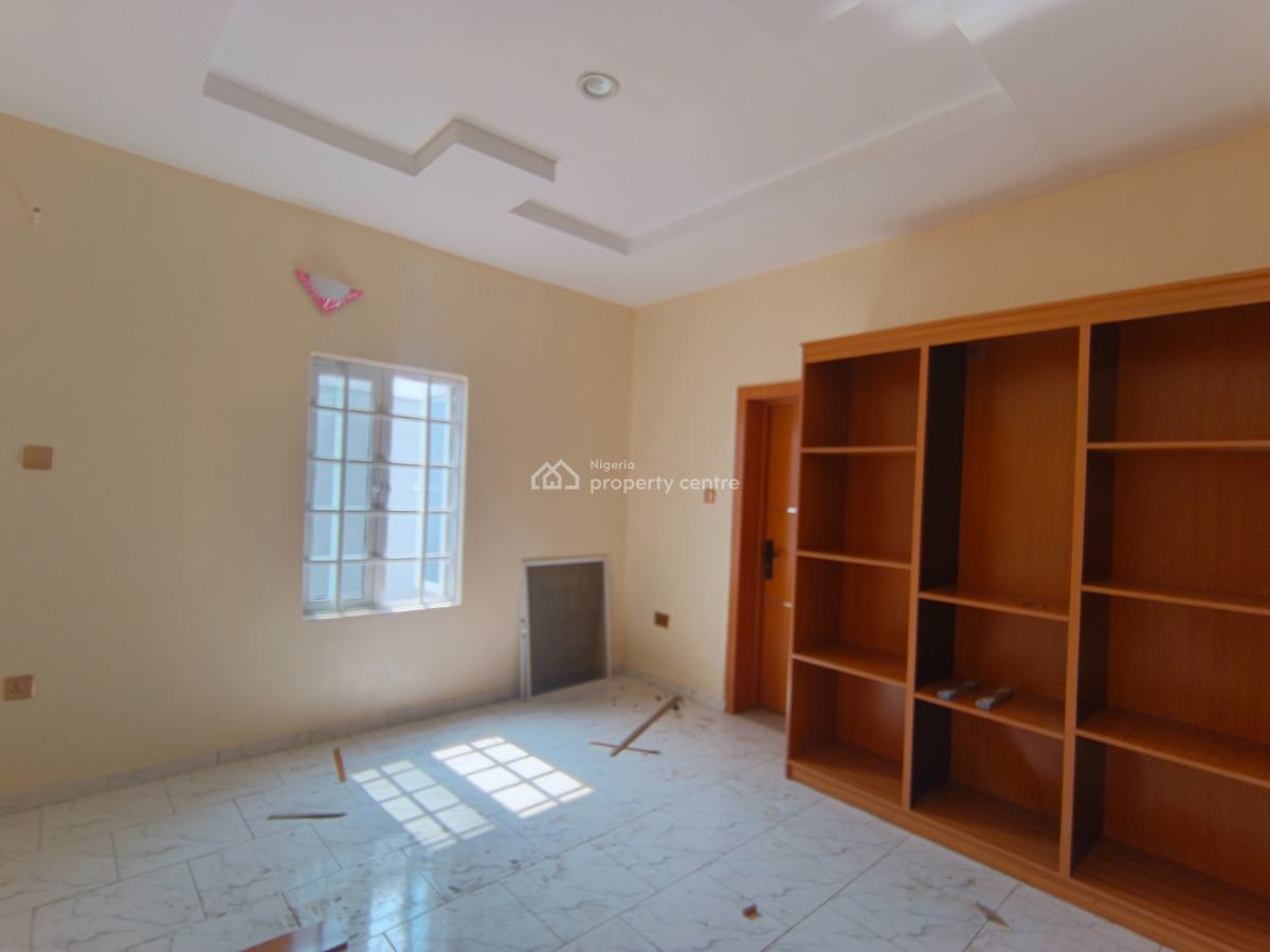 3 Bedroom Flat, Ebute, Ikorodu, Lagos, Flat / Apartment for Rent
