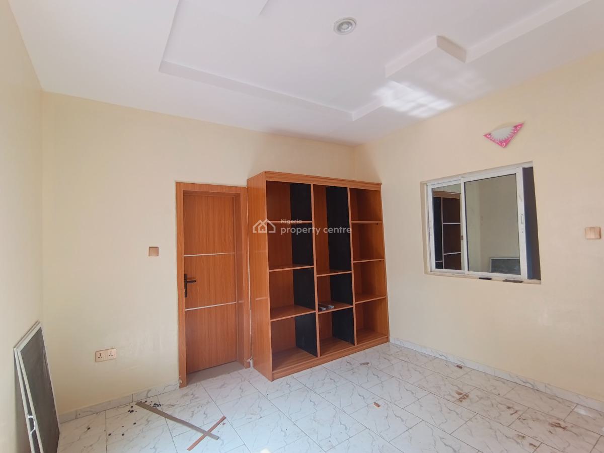 3 Bedroom Flat, Ebute, Ikorodu, Lagos, Flat / Apartment for Rent