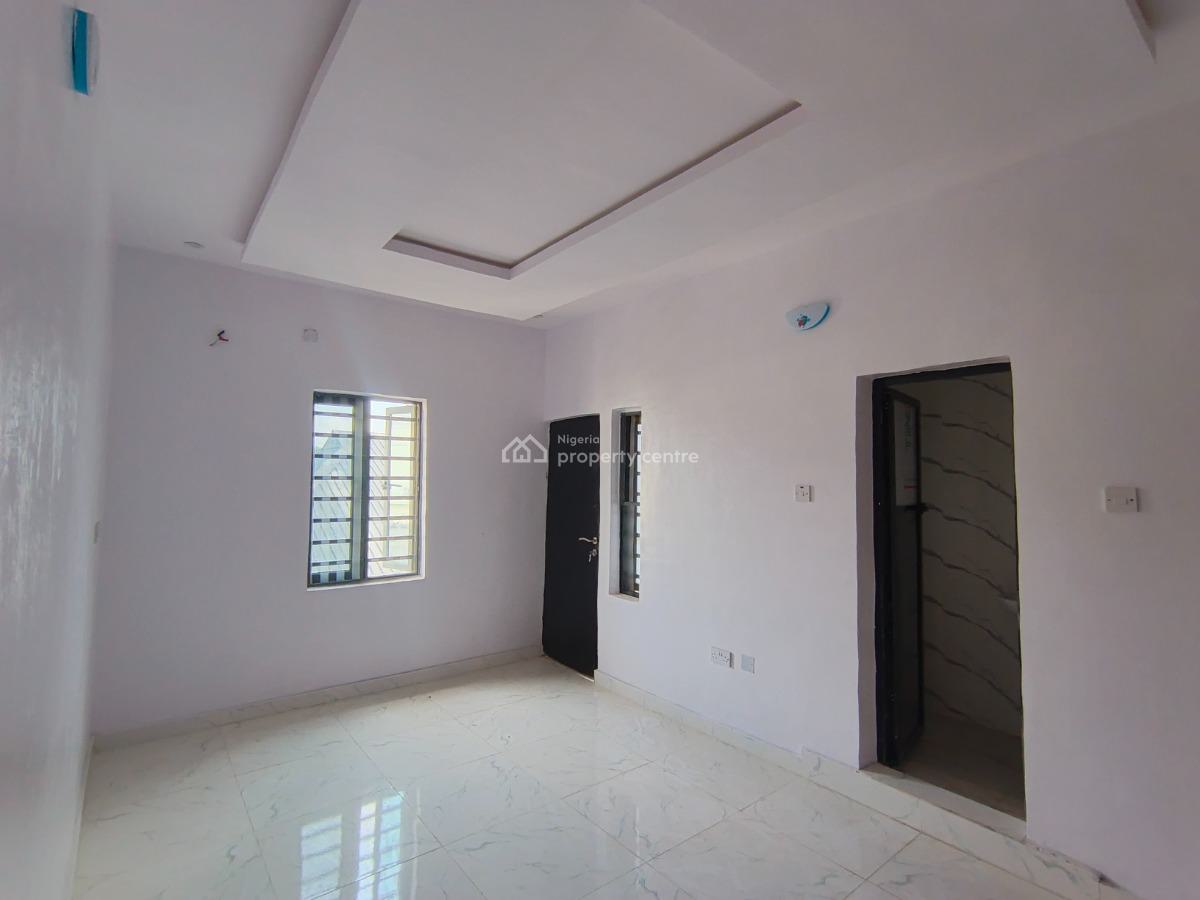 3 Bedroom Duplex, Ebute, Ikorodu, Lagos, Flat / Apartment for Rent