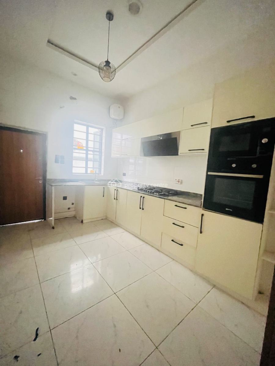 Spacious Room and Parlor with Constant Power Supply Light for N4m per, Royal Pine Gate 3 Estate Lekki Lagos, Lekki, Lagos, Mini Flat (room and Parlour) for Rent