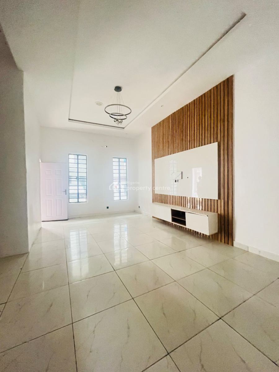 Spacious Room and Parlor with Constant Power Supply Light for N4m per, Royal Pine Gate 3 Estate Lekki Lagos, Lekki, Lagos, Mini Flat (room and Parlour) for Rent