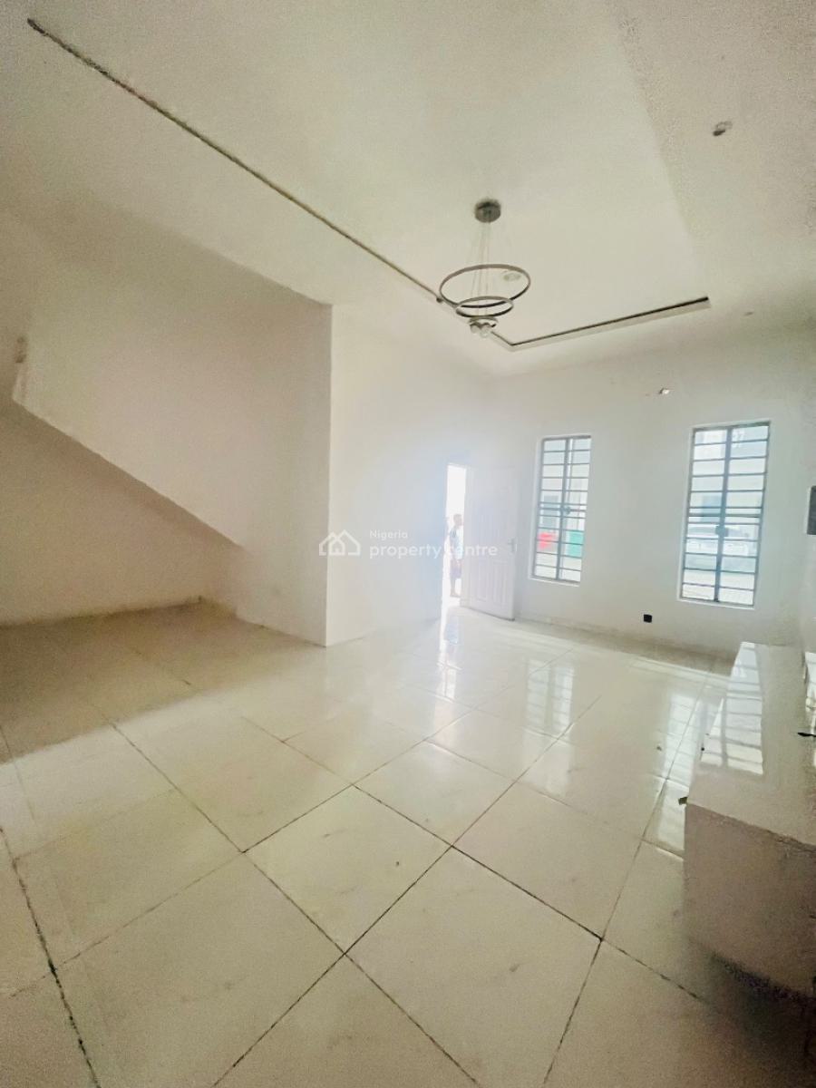 Spacious Room and Parlor with Constant Power Supply Light for N4m per, Royal Pine Gate 3 Estate Lekki Lagos, Lekki, Lagos, Mini Flat (room and Parlour) for Rent