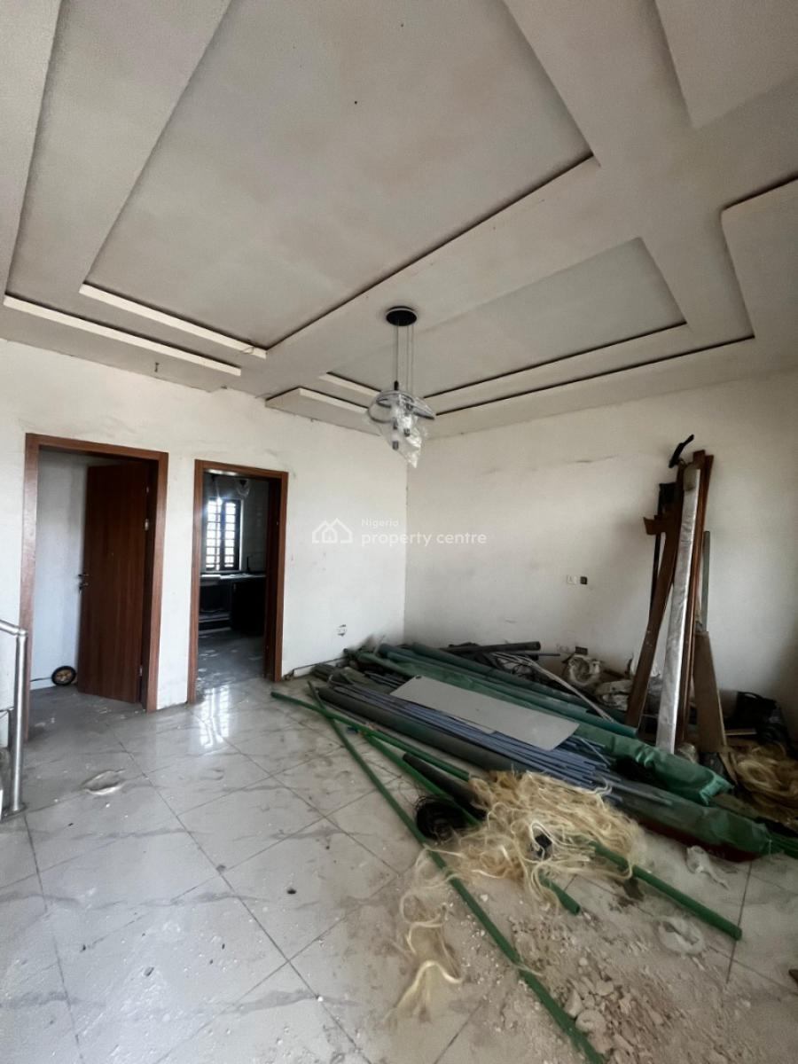 a 4 Bedroom Terrace House, Ologolo, Ologolo, Lekki, Lagos, Terraced Duplex for Sale