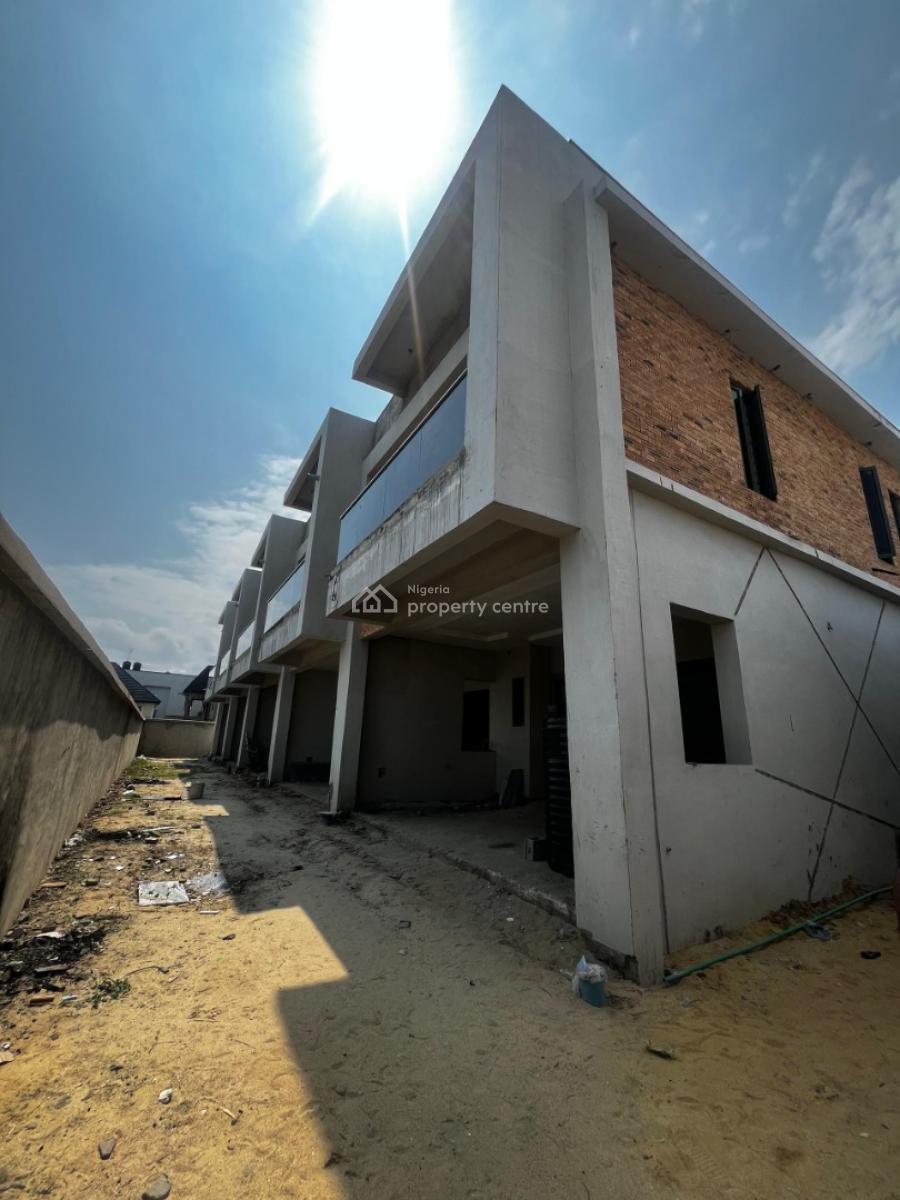 a 4 Bedroom Terrace House, Ologolo, Ologolo, Lekki, Lagos, Terraced Duplex for Sale