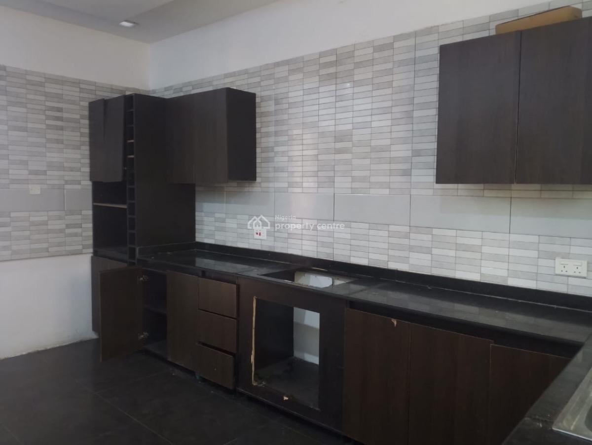 4bedroom Maisonnette with a Swimming Pool, Lekki Phase 1, Lekki, Lagos, House for Rent