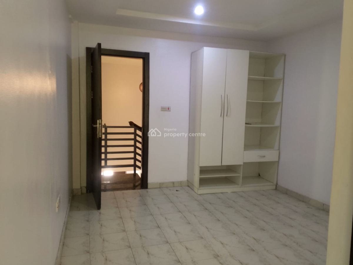 4bedroom Maisonnette with a Swimming Pool, Lekki Phase 1, Lekki, Lagos, House for Rent