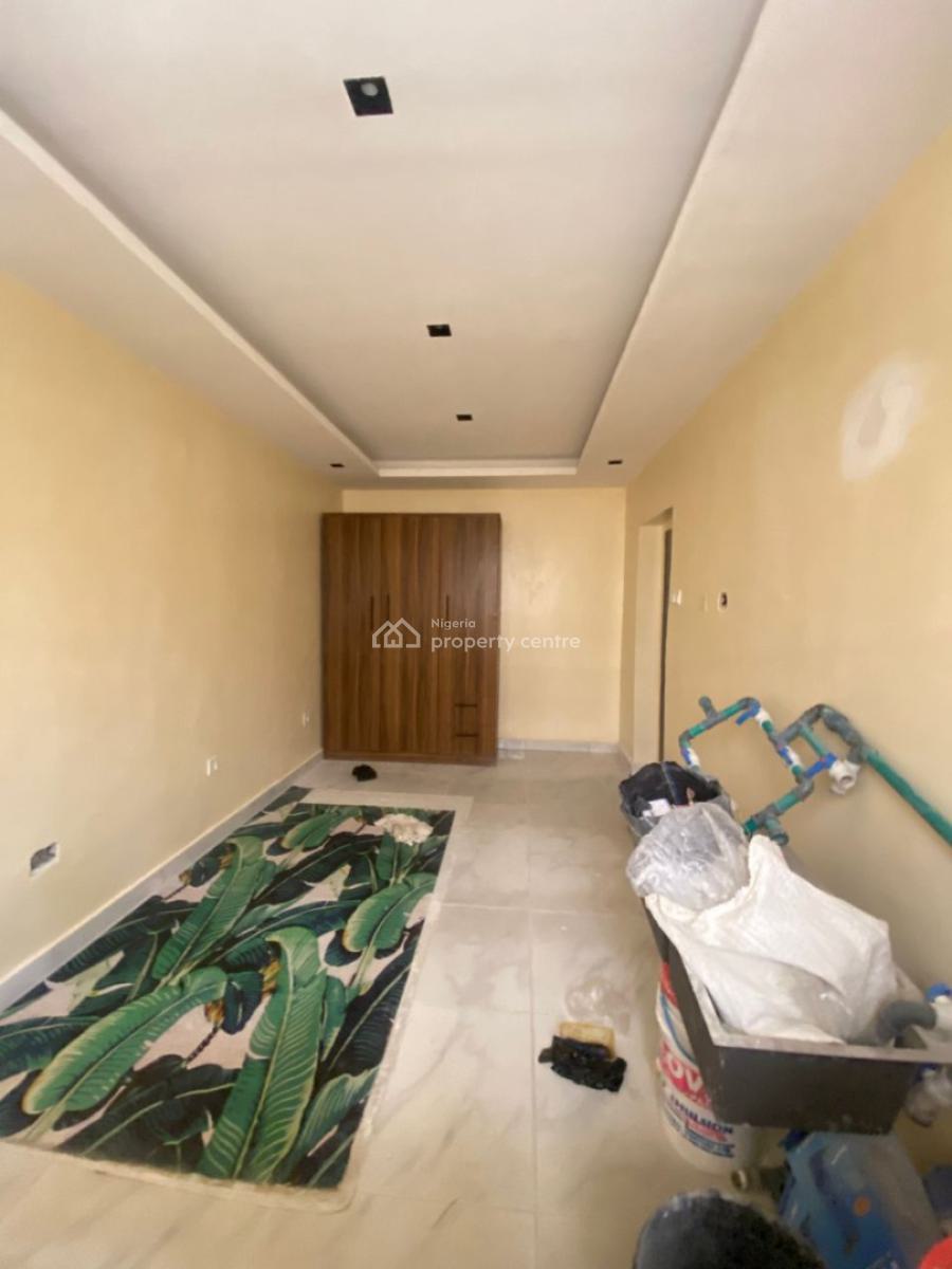 Three 3 Bedroom Flaf, Lekki Phase 1, Lekki, Lagos, Flat / Apartment for Rent
